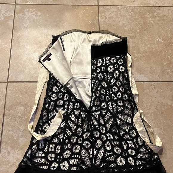 🍓 Betsey Johnson Sz 6 eyelet lace detail sleeveless satin velvet dress - Picture 8 of 12